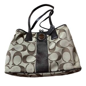 Coach Signature‎ Carryall: Tan Brown Canvas